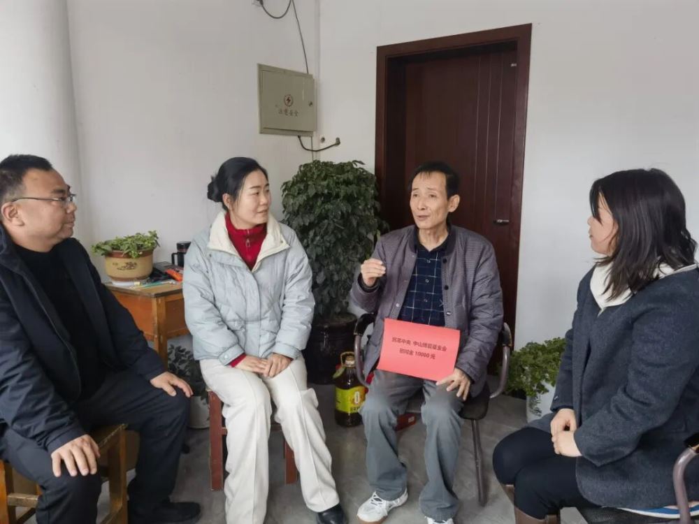 ���������ί�Ὺչ������·ǣ�֡�ο�����ѵ�Ա�